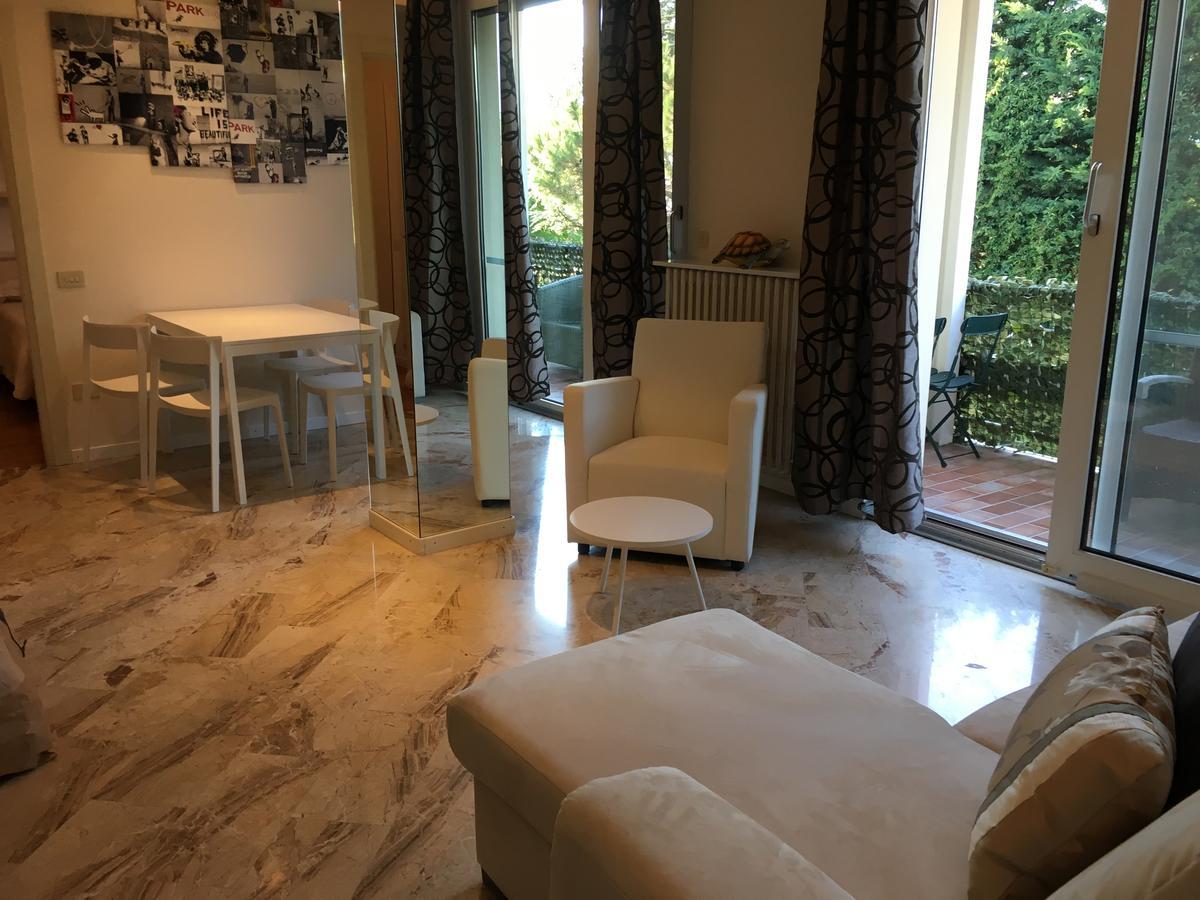 סירמיונה Sunset Apartment מראה חיצוני תמונה