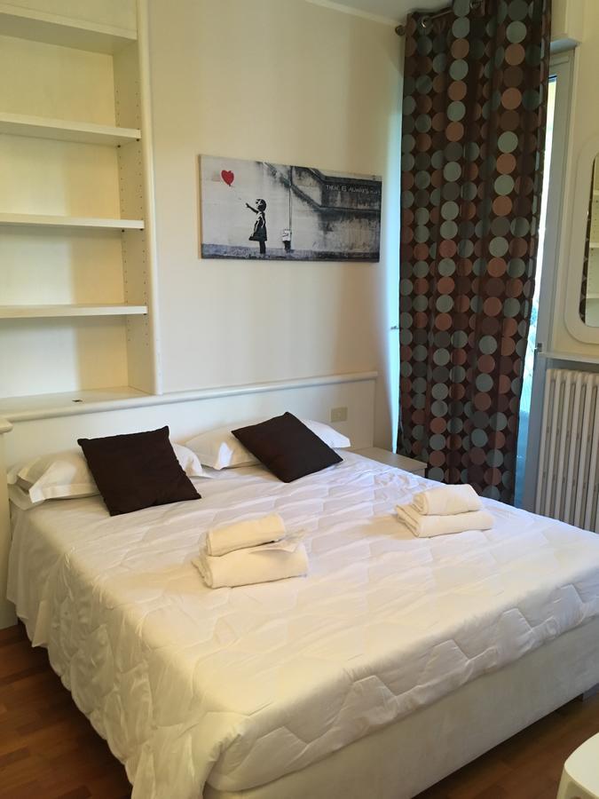 סירמיונה Sunset Apartment מראה חיצוני תמונה