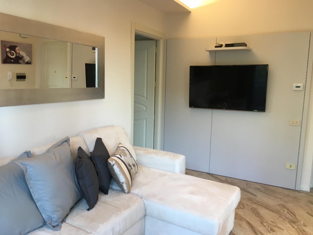 סירמיונה Sunset Apartment מראה חיצוני תמונה