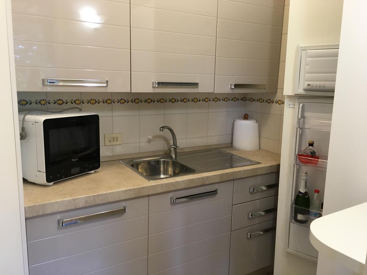 סירמיונה Sunset Apartment מראה חיצוני תמונה