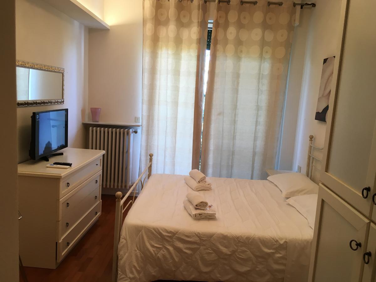 סירמיונה Sunset Apartment מראה חיצוני תמונה